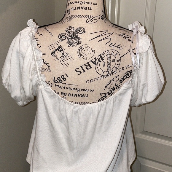 Lulu’s Size Large Top - Picture 2 of 5